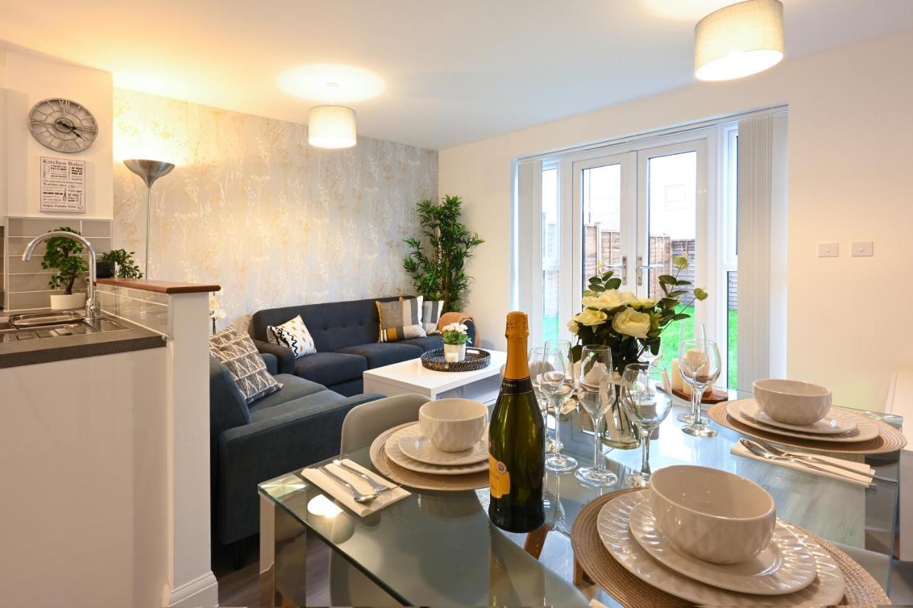 Luxury 4 Bed House With Gated Parking In The Heart Of Birmingham!公寓 外观 照片