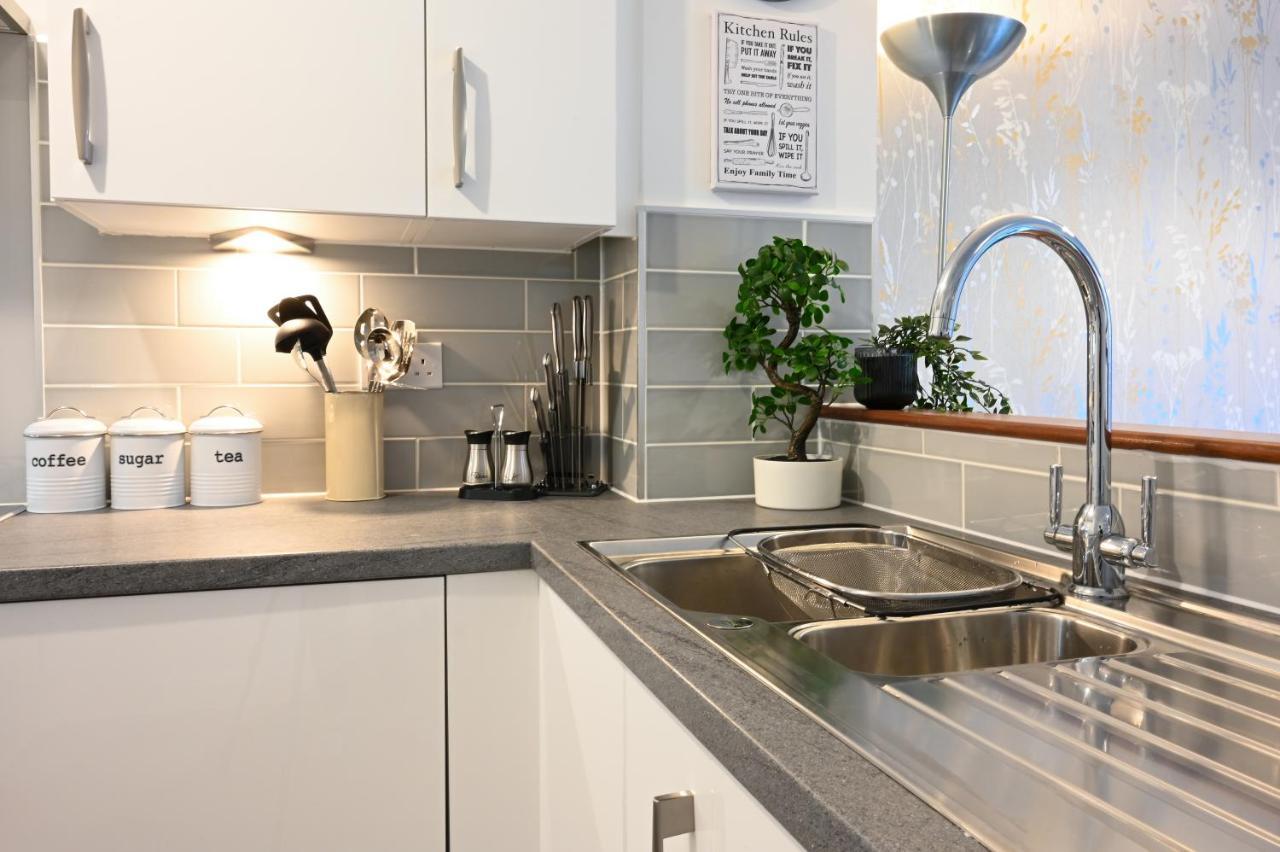 Luxury 4 Bed House With Gated Parking In The Heart Of Birmingham!公寓 外观 照片